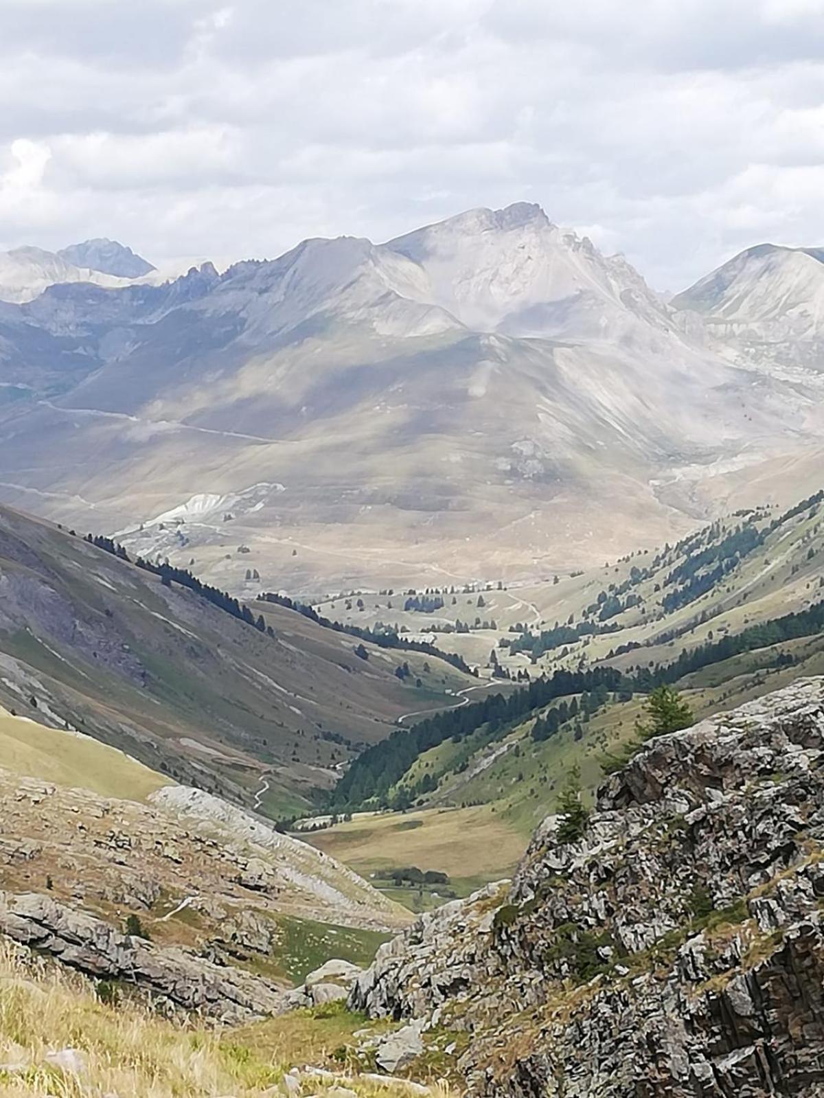 App Vue Montagne Barcelonnette Proche Piscine Rando Riviere Nature Bagian luar foto